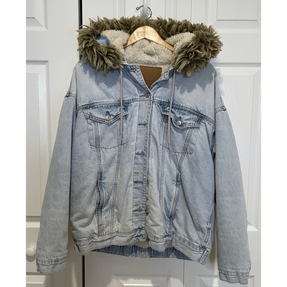American Eagle Womens Lined Denim Jacket Size XL Faux Fur Hood Light Wash Grunge - Picture 1 of 15